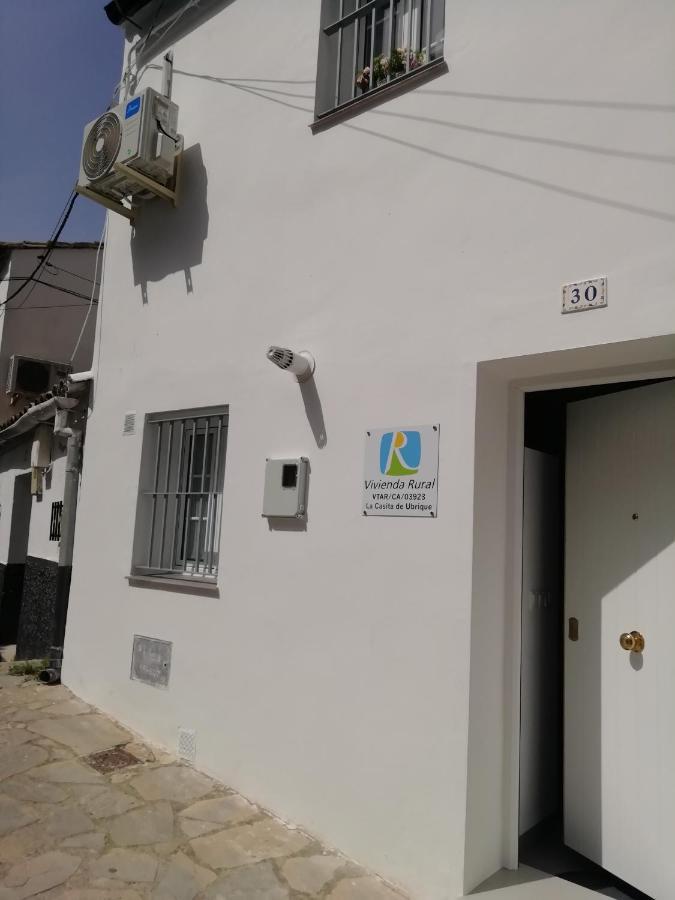 La Casita De *